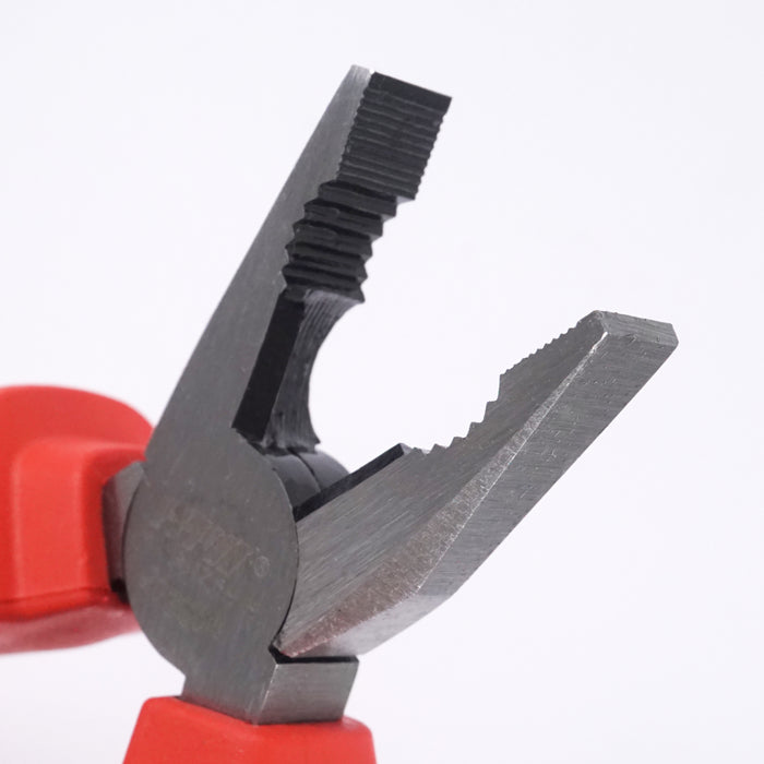 HHW คีมปากจิ้งจก หุ้มฉนวนกันไฟ ขนาด 6.5 นิ้ว VDE Combination Plier ISO 5746 IEC 60900 Size 6.5" 11.100108